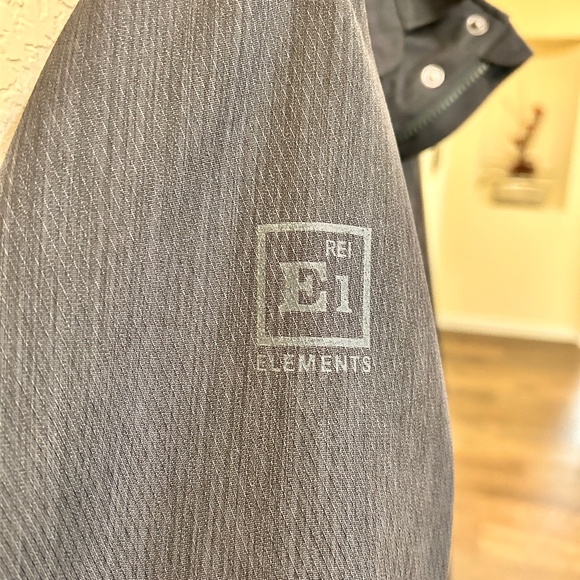 REI Mens Rainjacket/Parka, Charcoal Gray, Size XL - Picture 7 of 15